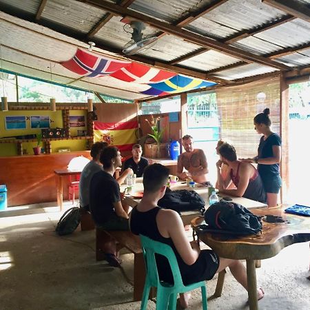 Fat Monkey Hostel Coron Εξωτερικό φωτογραφία