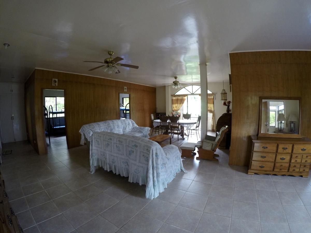 Fat Monkey Hostel Coron Εξωτερικό φωτογραφία