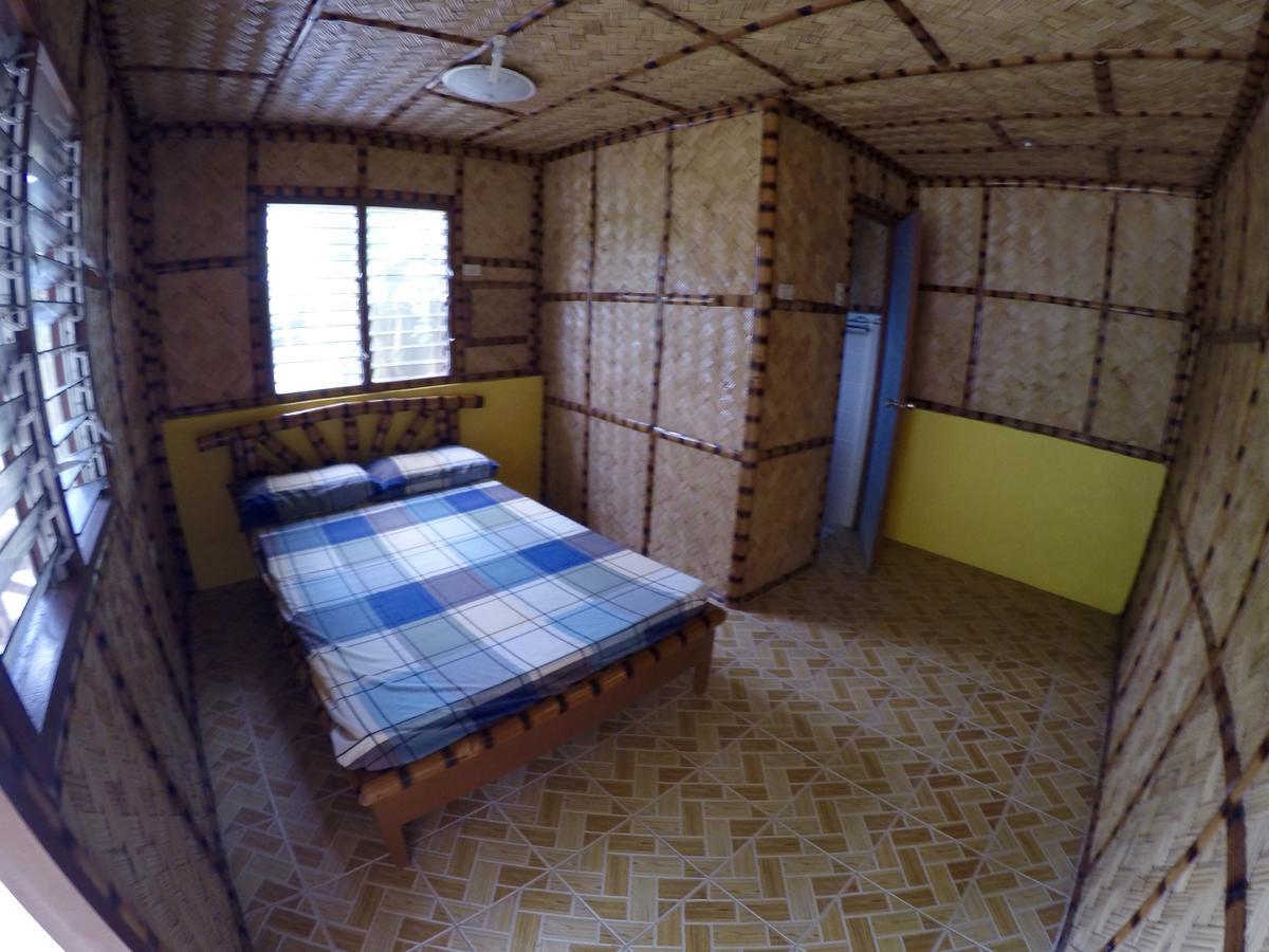 Fat Monkey Hostel Coron Εξωτερικό φωτογραφία