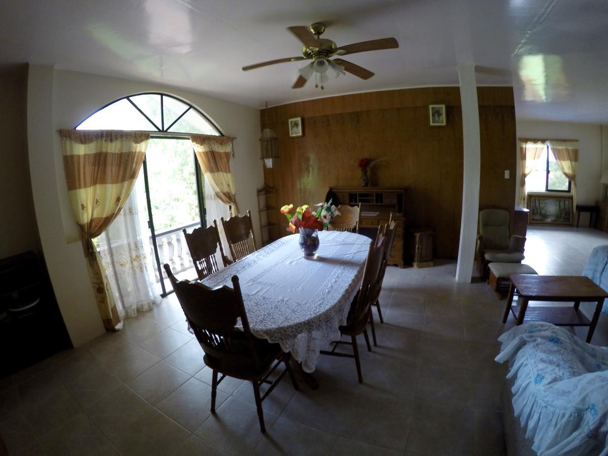 Fat Monkey Hostel Coron Εξωτερικό φωτογραφία