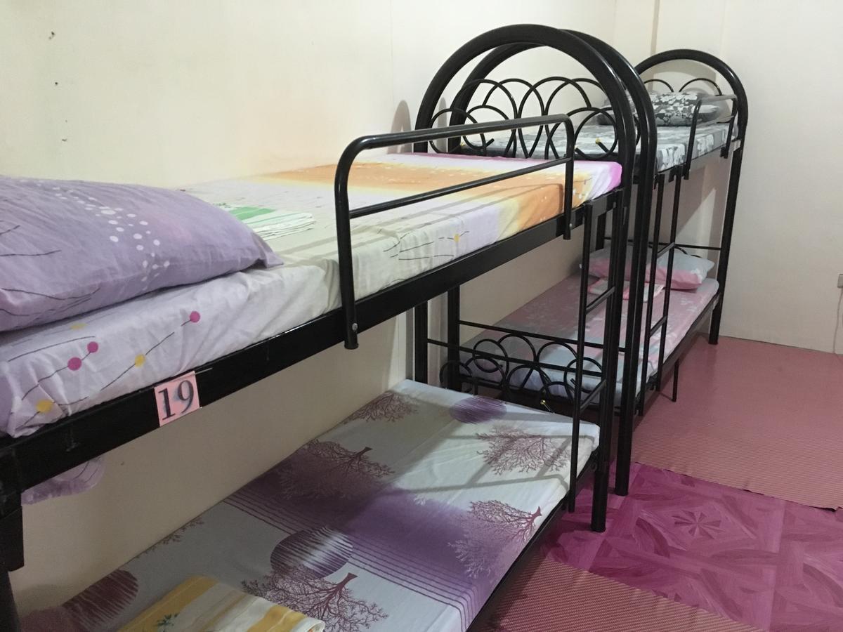 Fat Monkey Hostel Coron Εξωτερικό φωτογραφία