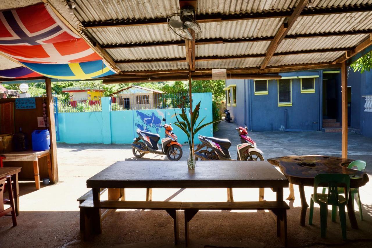 Fat Monkey Hostel Coron Εξωτερικό φωτογραφία