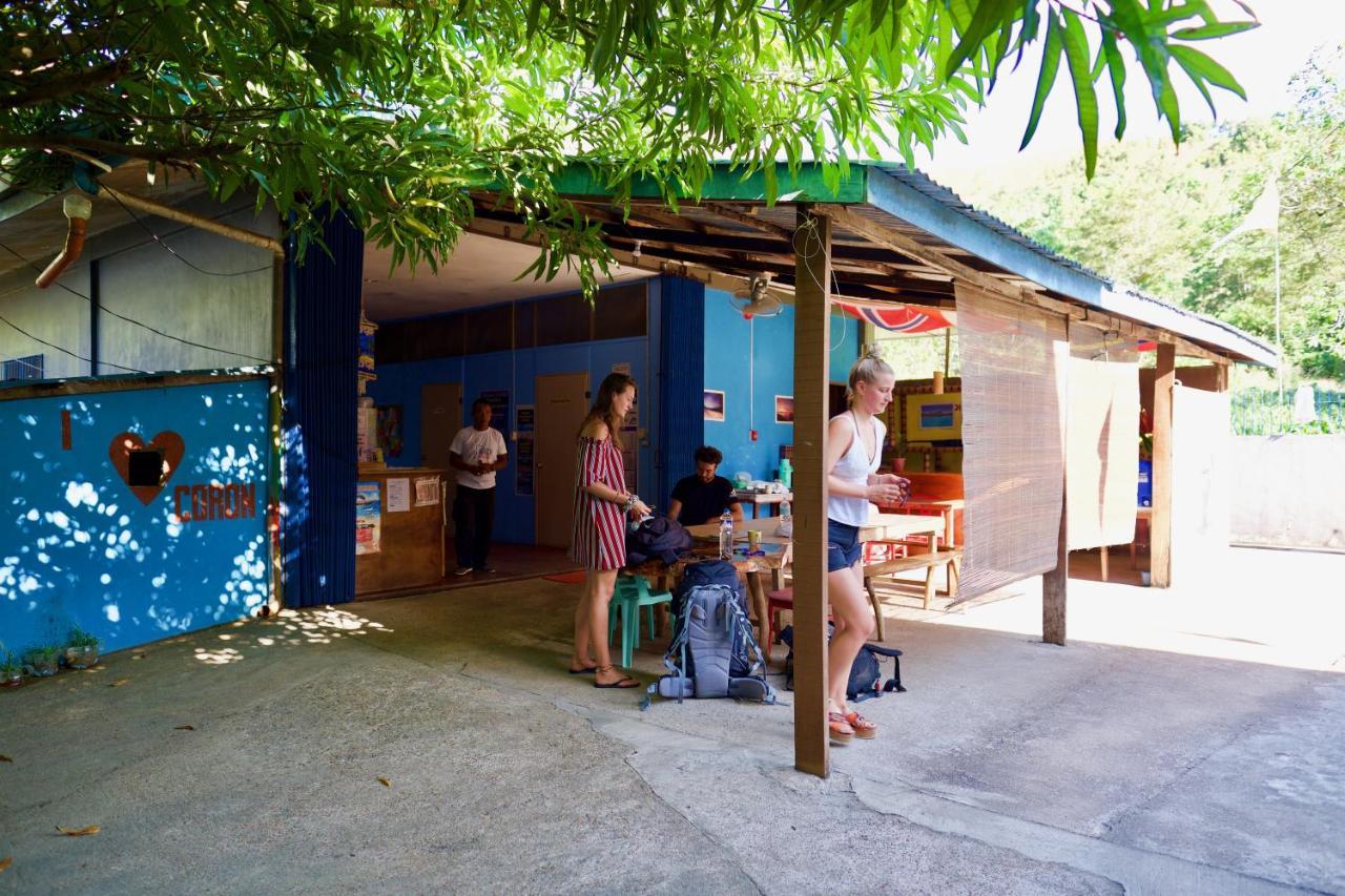 Fat Monkey Hostel Coron Εξωτερικό φωτογραφία