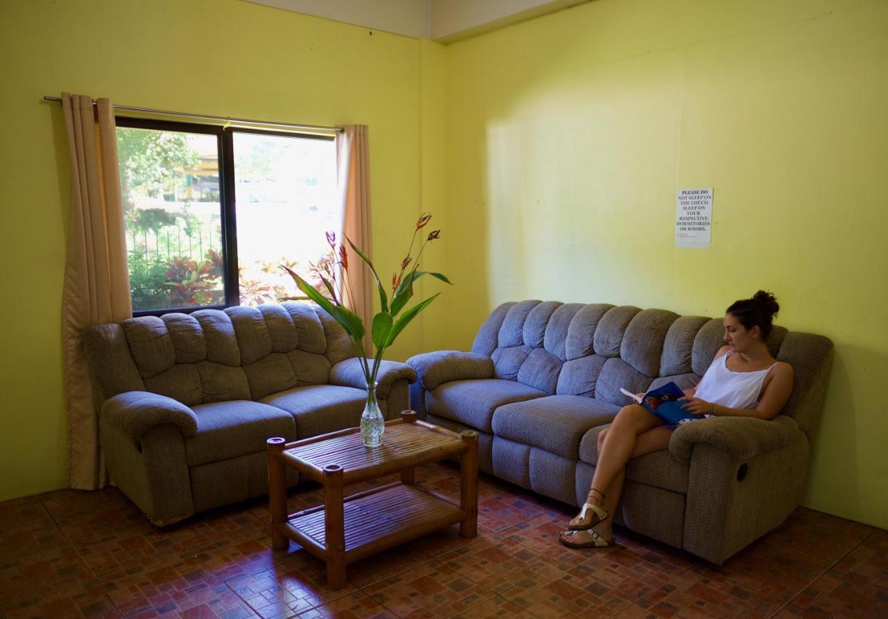 Fat Monkey Hostel Coron Εξωτερικό φωτογραφία