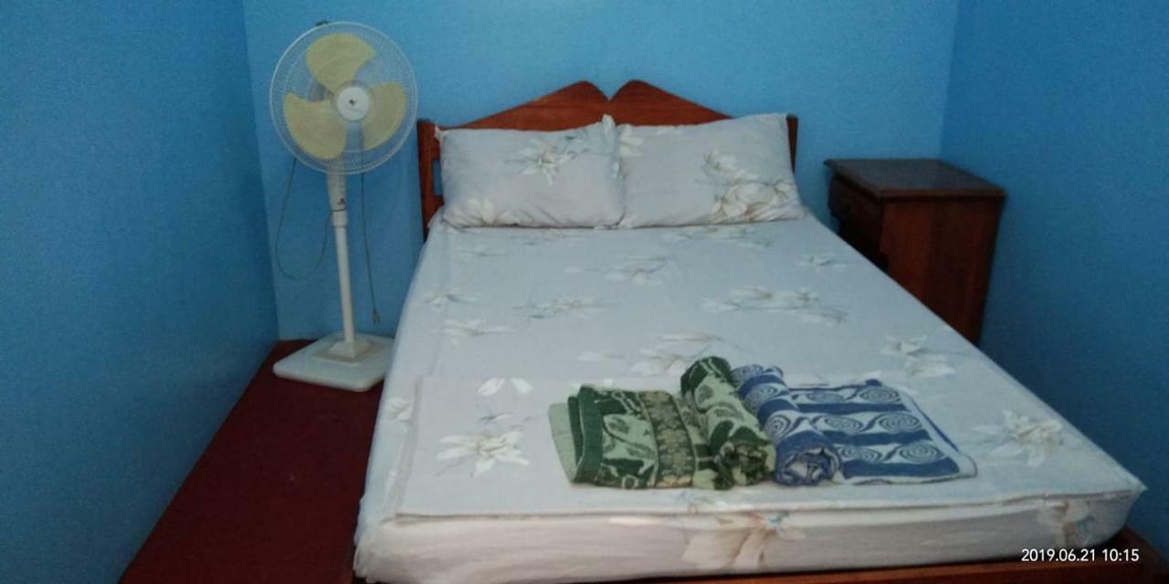 Fat Monkey Hostel Coron Εξωτερικό φωτογραφία